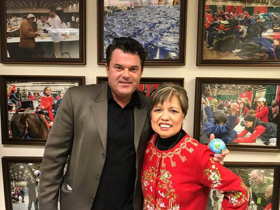 With author Dean Lindsay